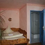 Pensjonat Gaestehaus Mezcalero 2*