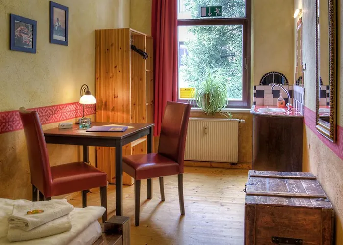 Gaestehaus Mezcalero بيت ضيافة 2*